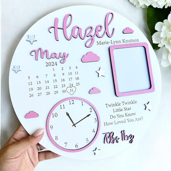Personalised newborn photo frame in white wood, for baby birth announcements