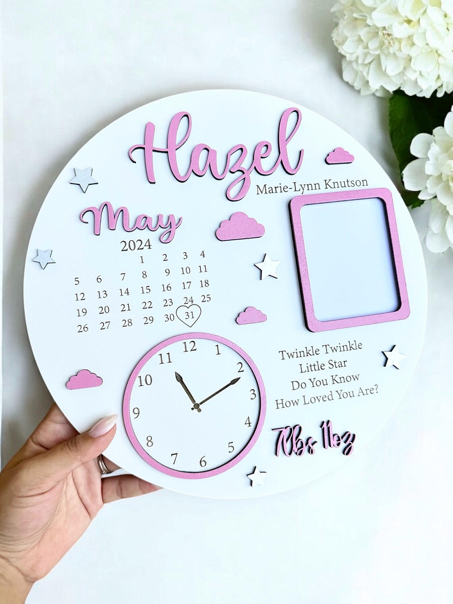 Personalised newborn photo frame in white wood, for baby birth announcements