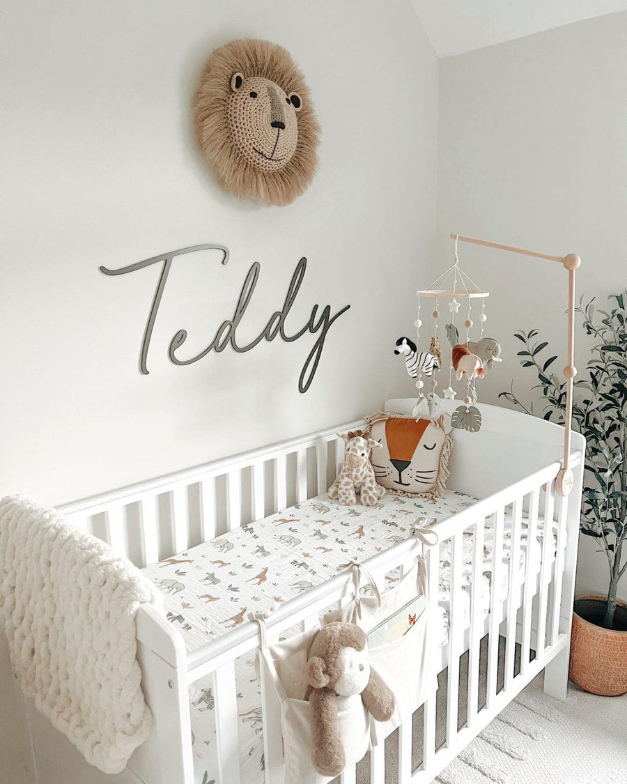 Custom nursery name sign, wooden wall plaque in pastel colors