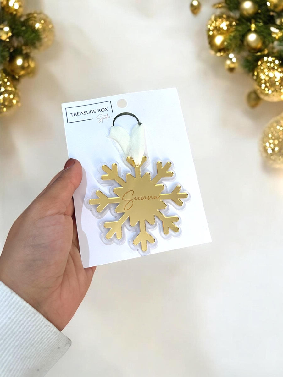 Personalised snowflake acrylic name bauble Christmas ornament in clear