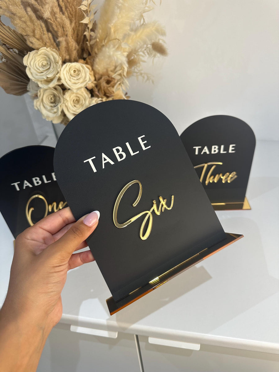 3D acrylic arched table numbers in clear perspex for wedding decoration