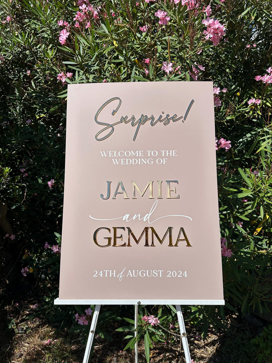 Acrylic wedding welcome sign with 3D lettering and transparent design