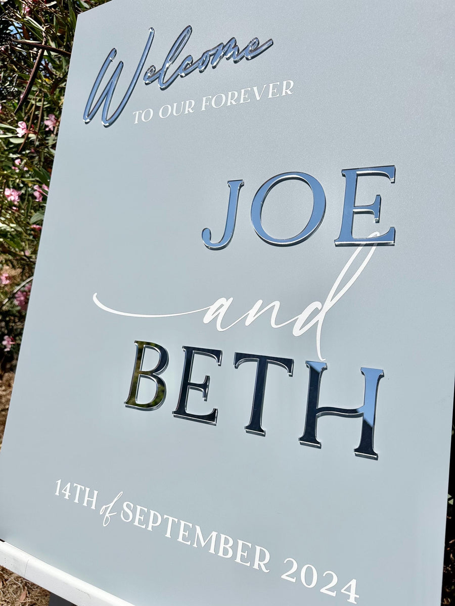 Elegant acrylic wedding welcome sign with 3D lettering, clear design