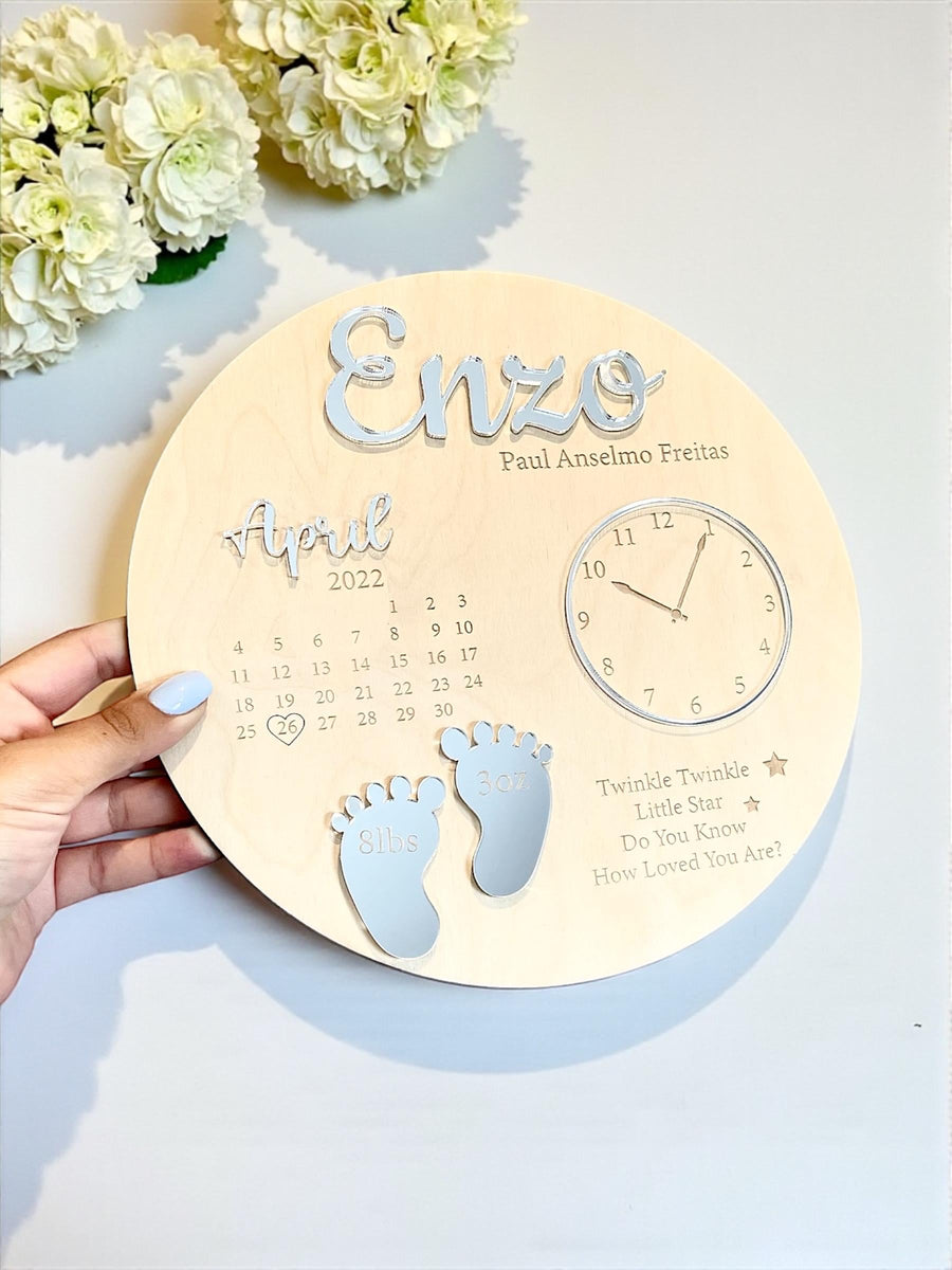 Custom baby keepsake plaque in wood, featuring birth announcement details