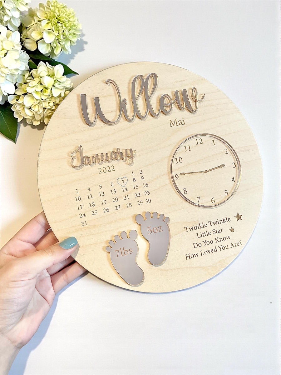 Custom baby keepsake plaque in wood, featuring birth announcement details